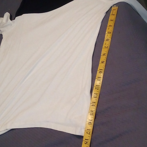 Venus small top, but fits Medium - Picture 8 of 11